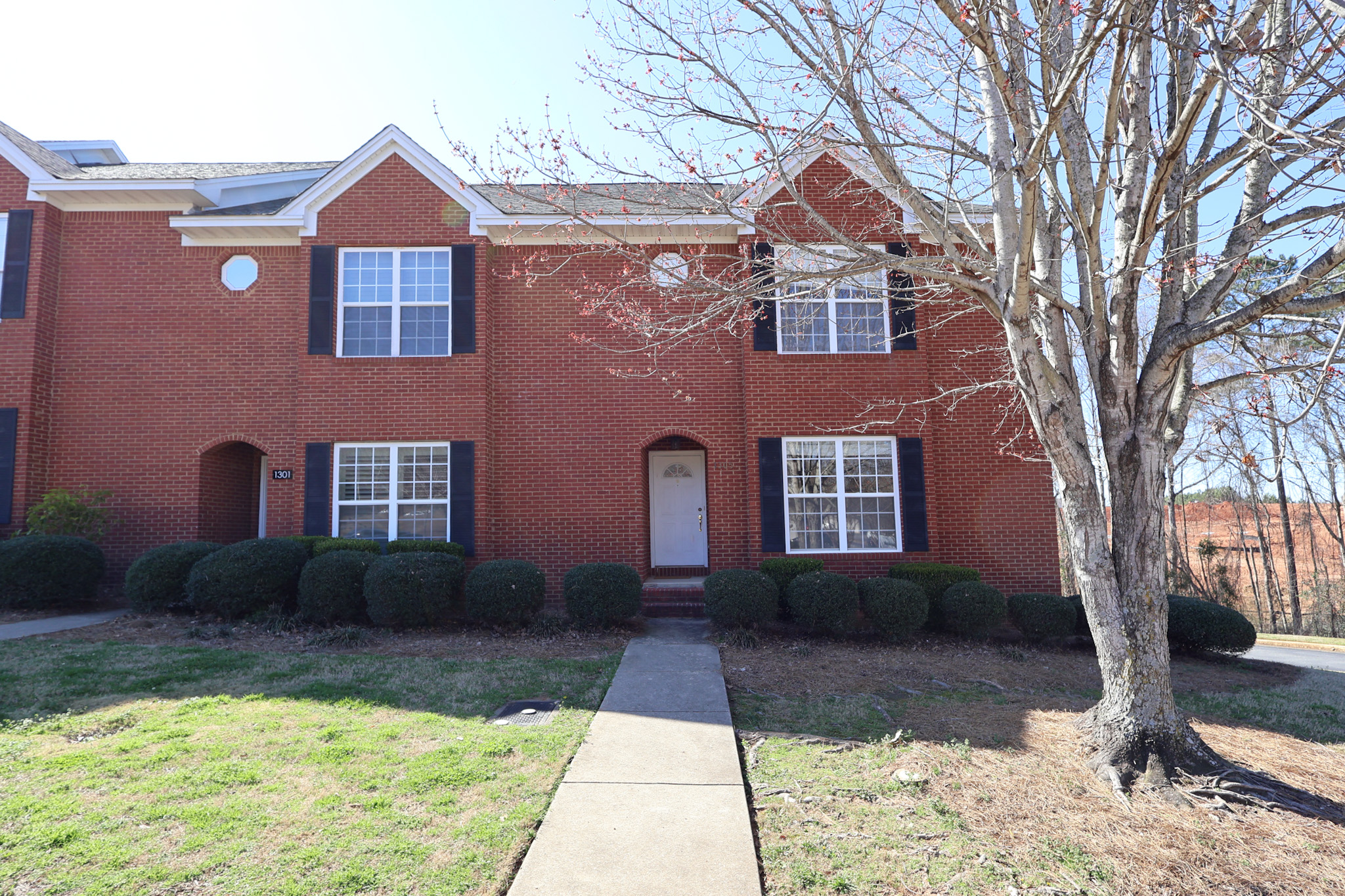 1305 N Dean Rd