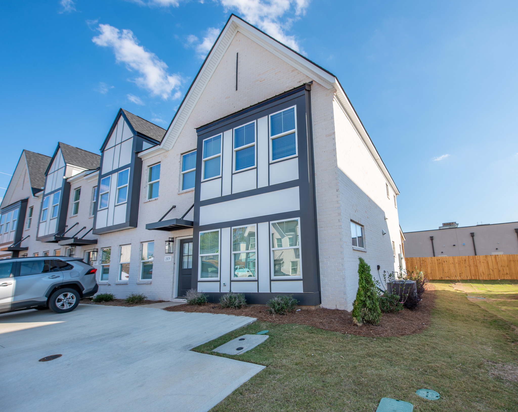 2809 Ridge Crest Ct