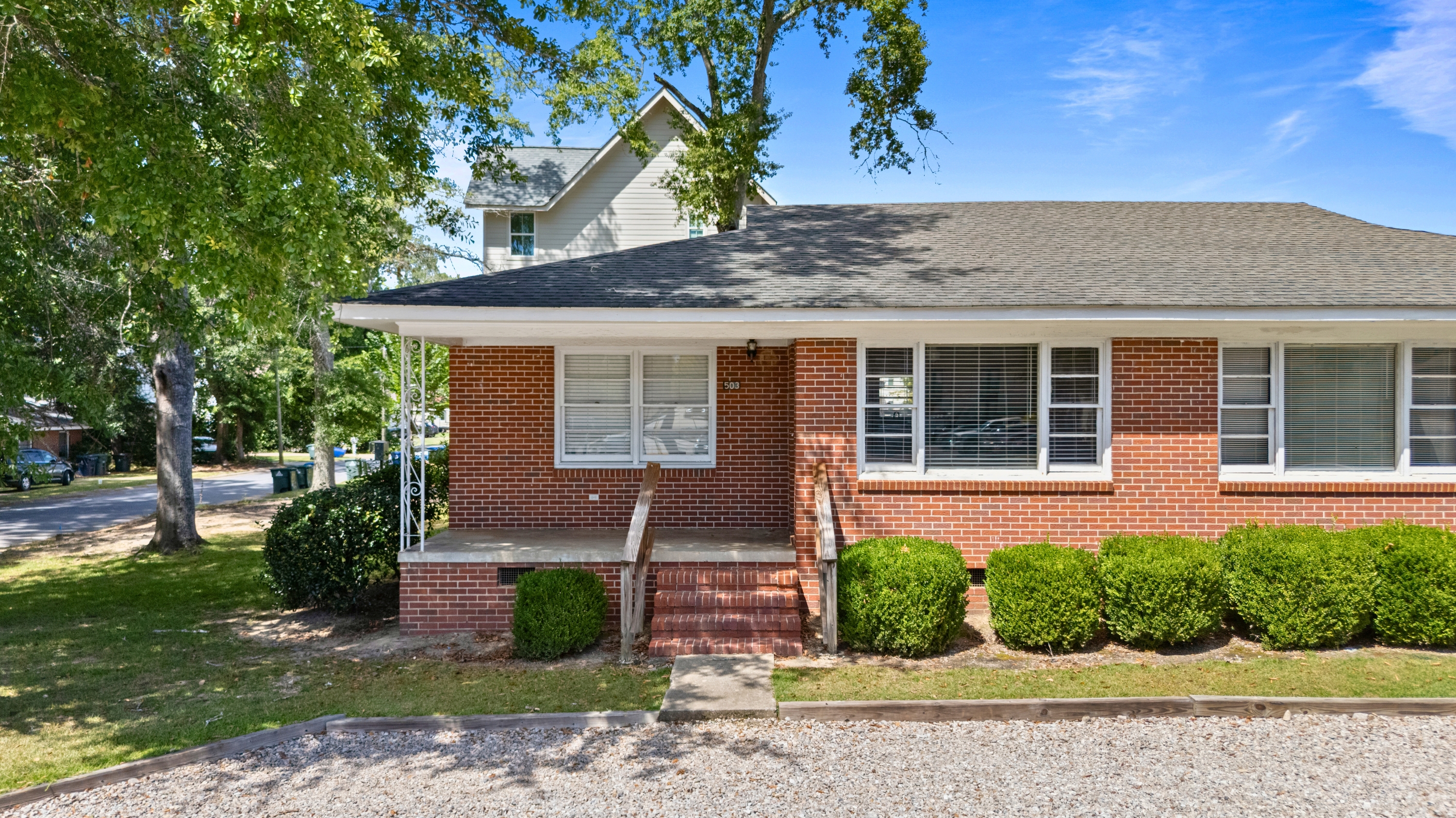503 E Glenn Ave