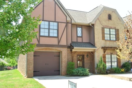 2000 Stephanie Ct