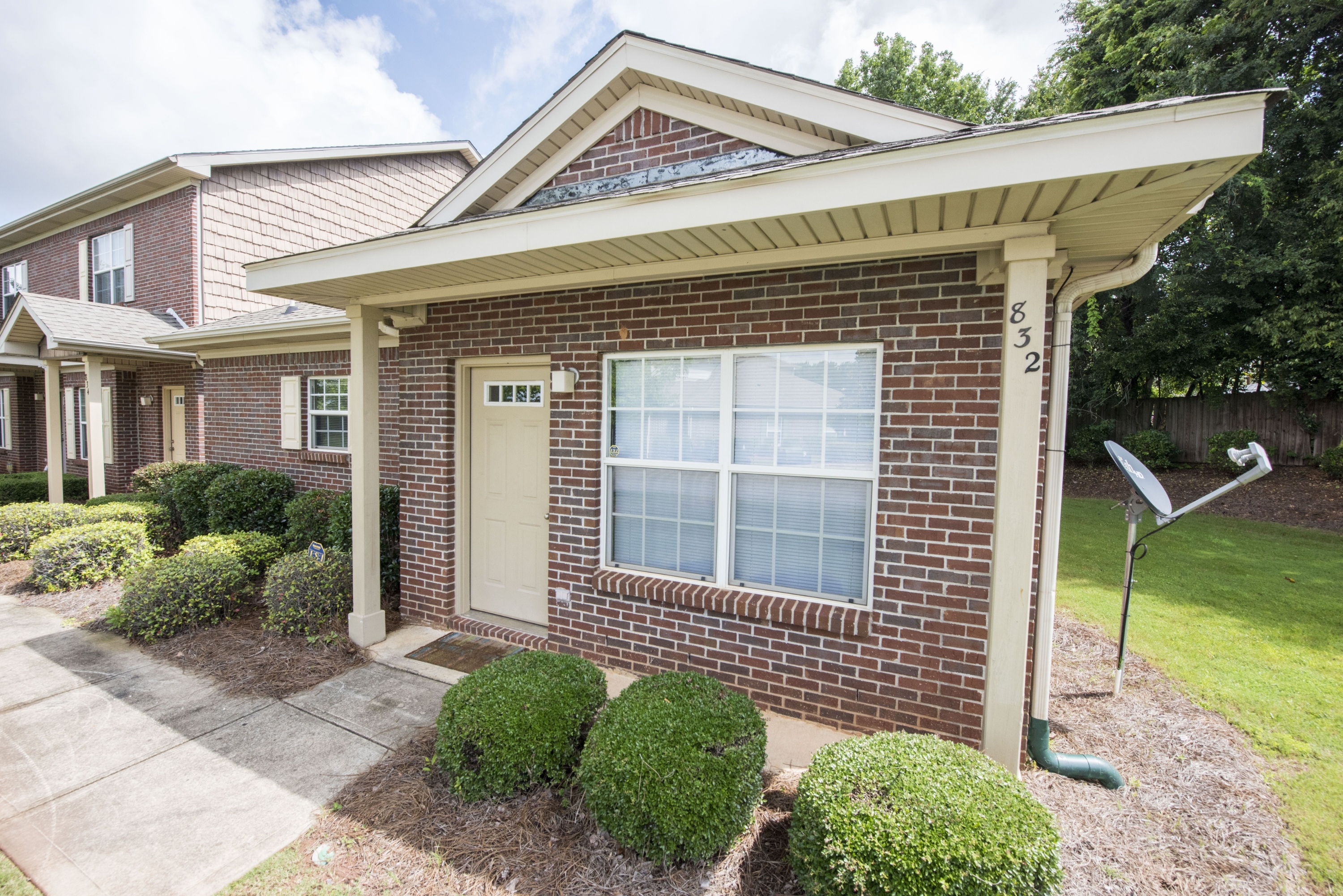 832 Harvard Dr